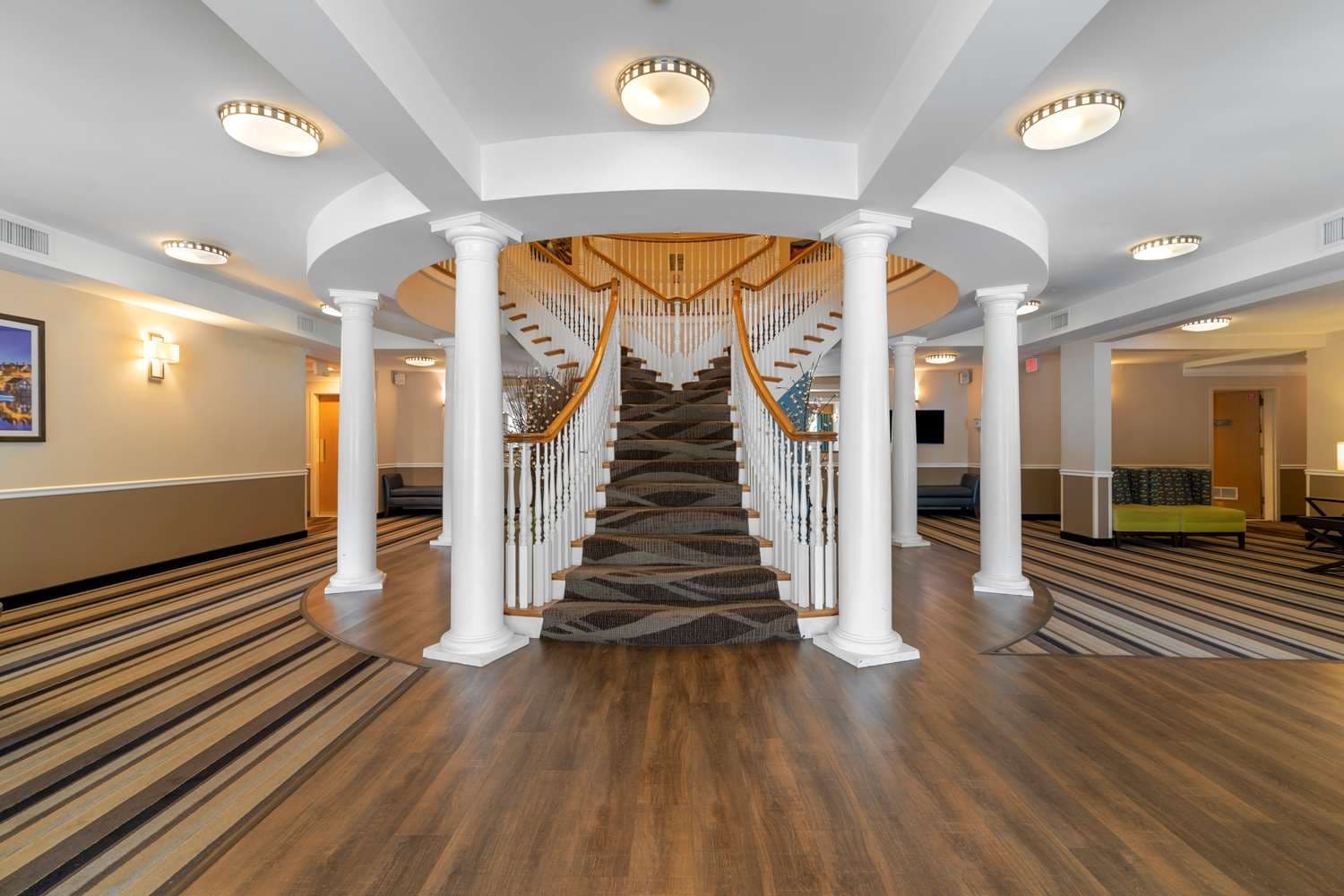 Best Western Plus Executive Court Inn & Conference Center 3
