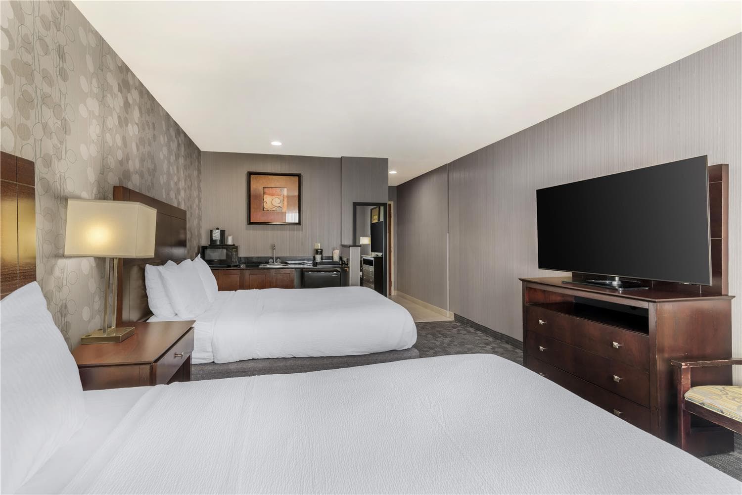 Best Western Concord Inn & Suites 2