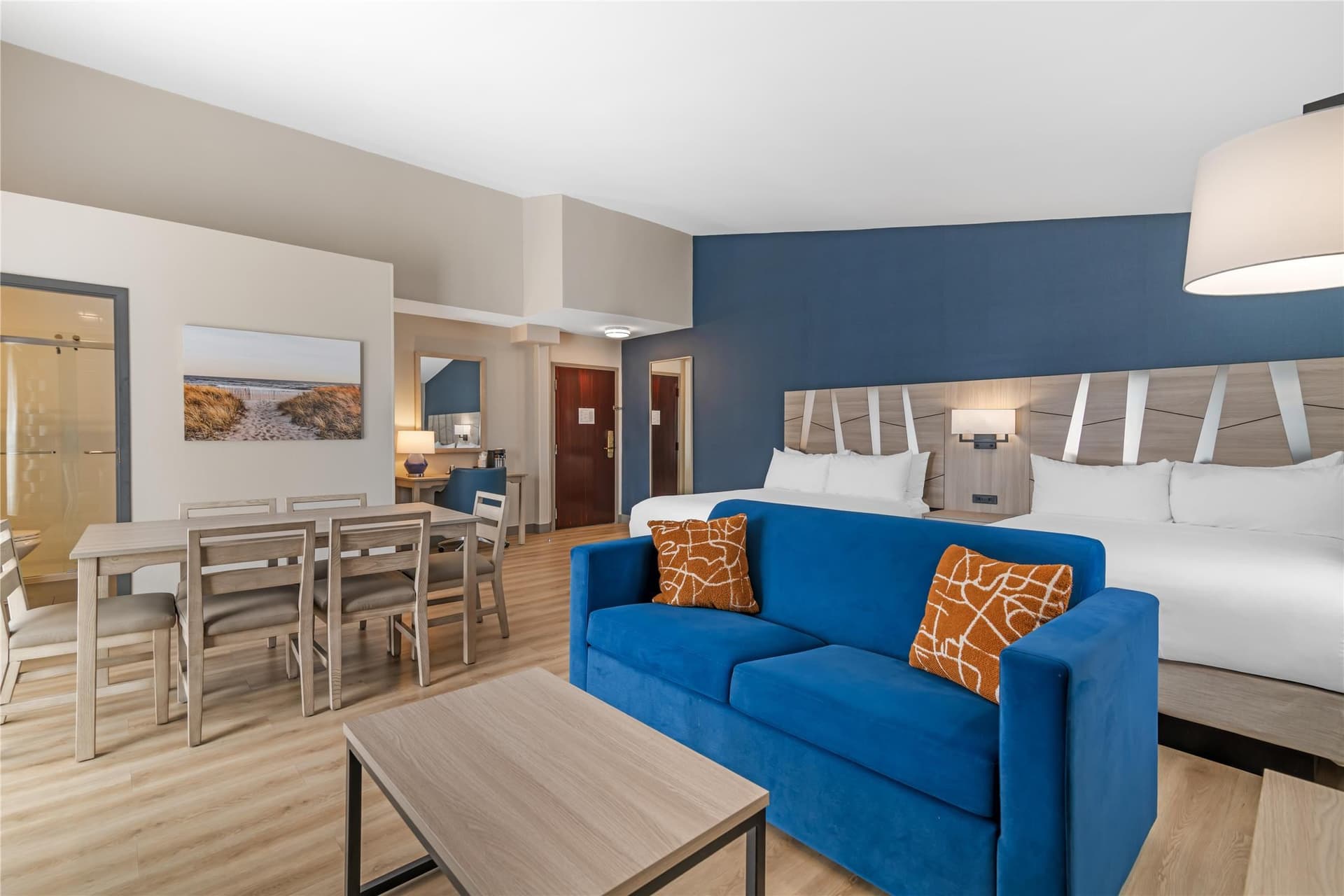 Best Western Plus The Inn at Hampton 5