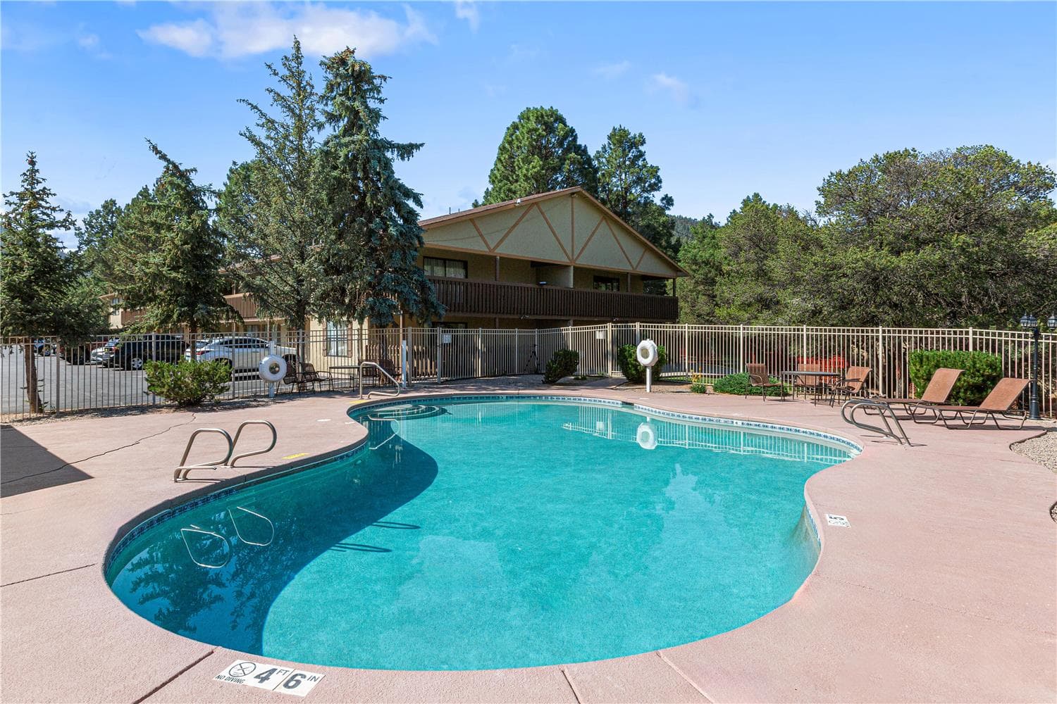 Best Western Pine Springs Inn 2