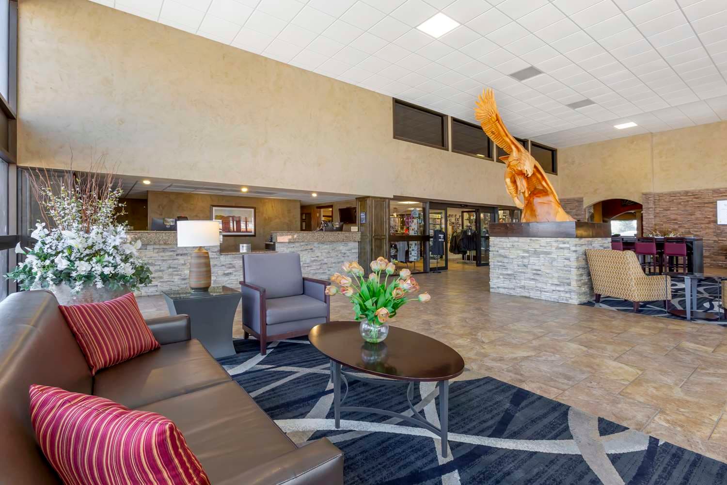 Best Western Plus Raton Hotel 2