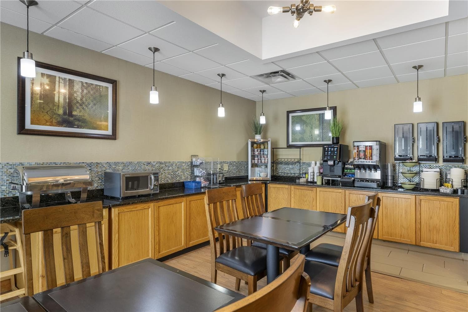 Best Western Plus University Inn 4