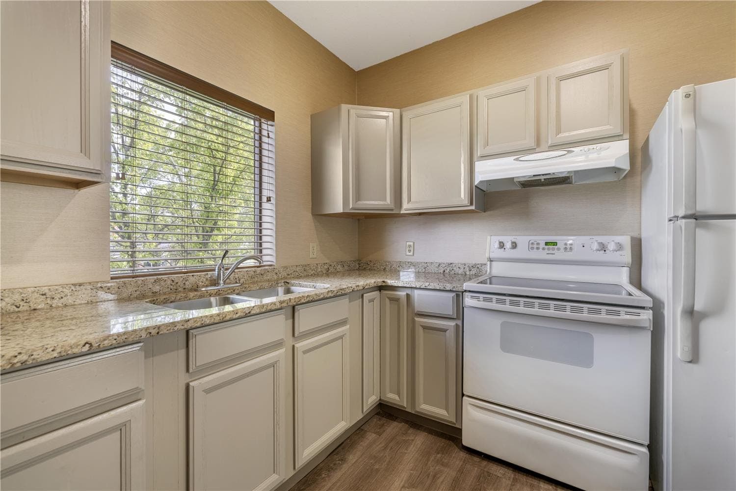 Best Western Plus University Inn 3