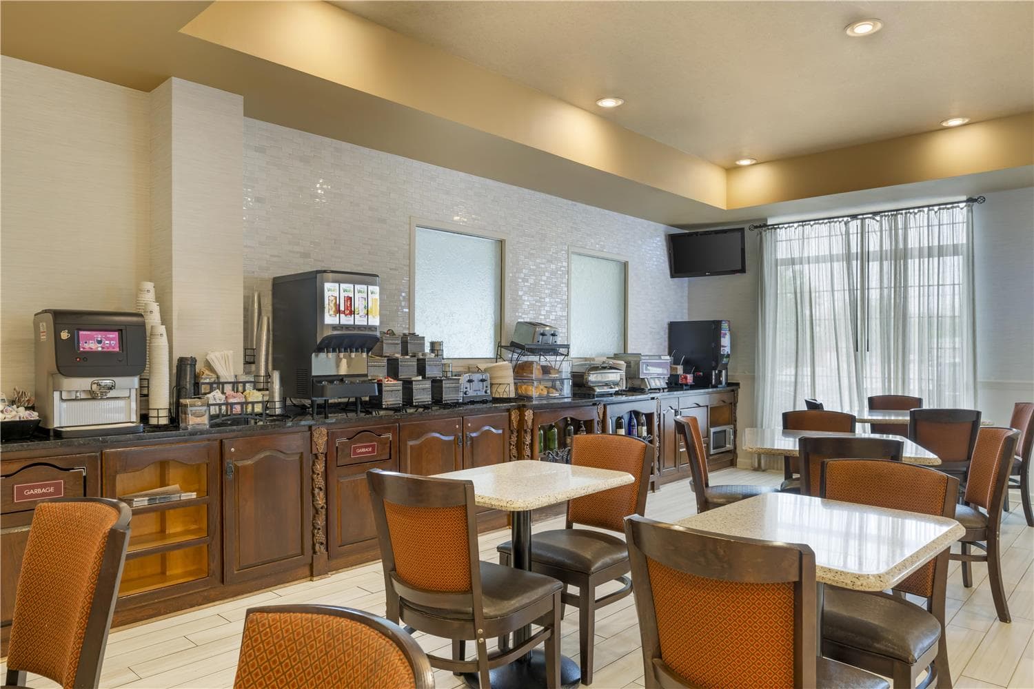 Best Western Plus Vineyard Inn & Suites 2