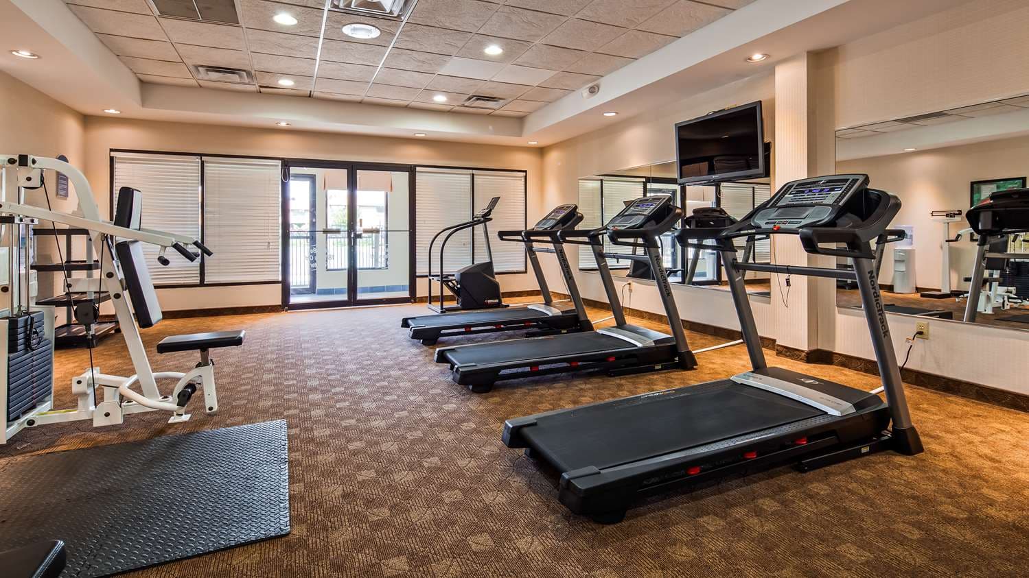 Best Western Galleria Inn & Suites 3