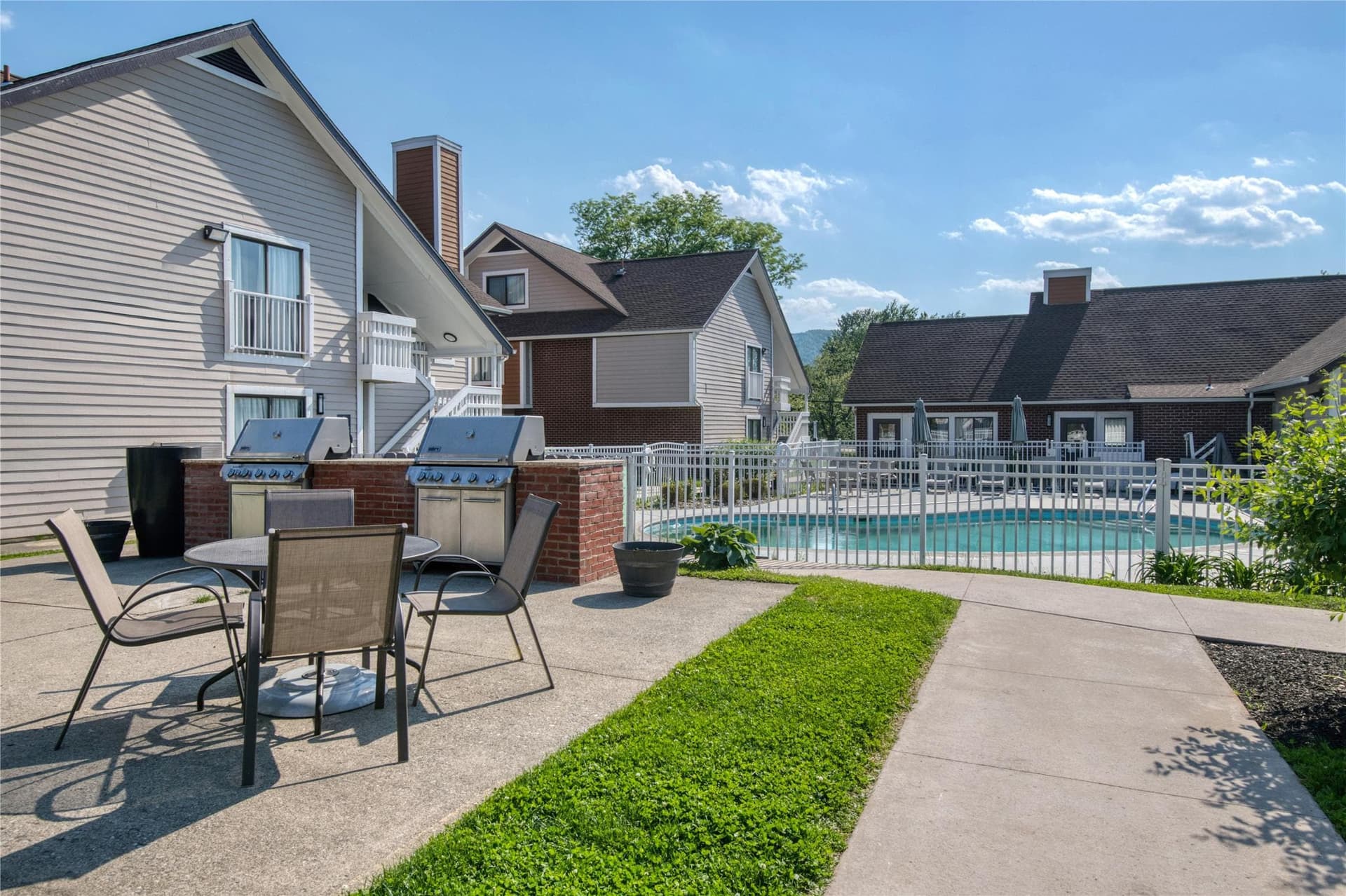 Best Western Fishkill Inn & Suites 2
