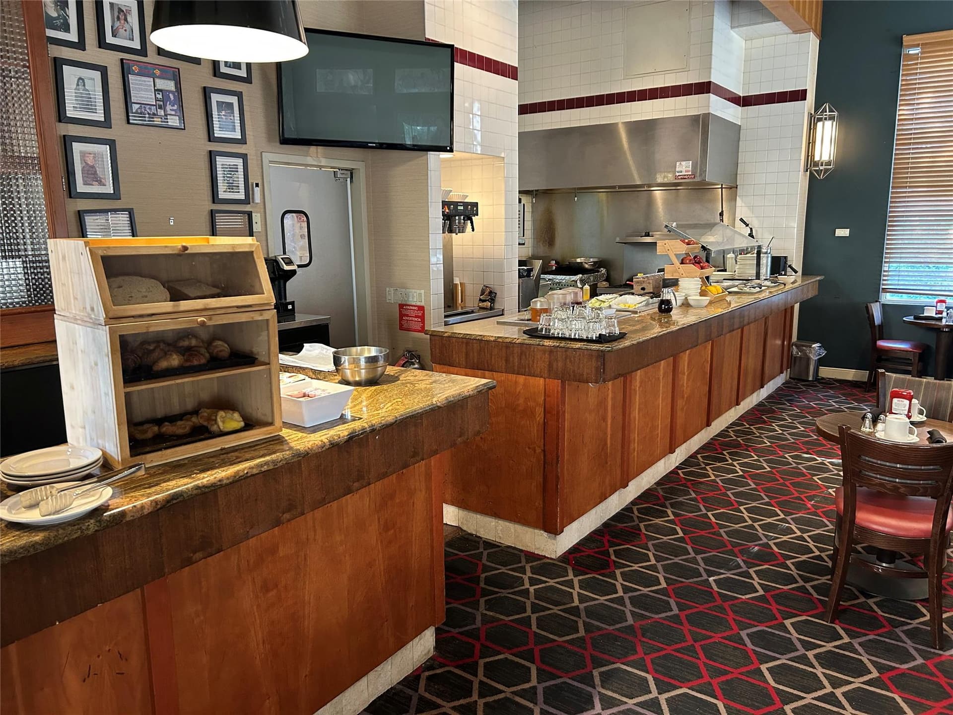 Best Western Premier Plainview-Long Island Hotel 3