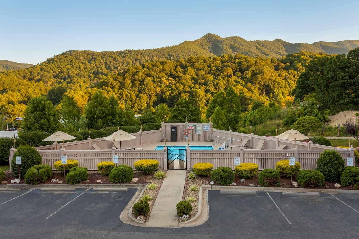 Best Western Smoky Mountain Inn 5