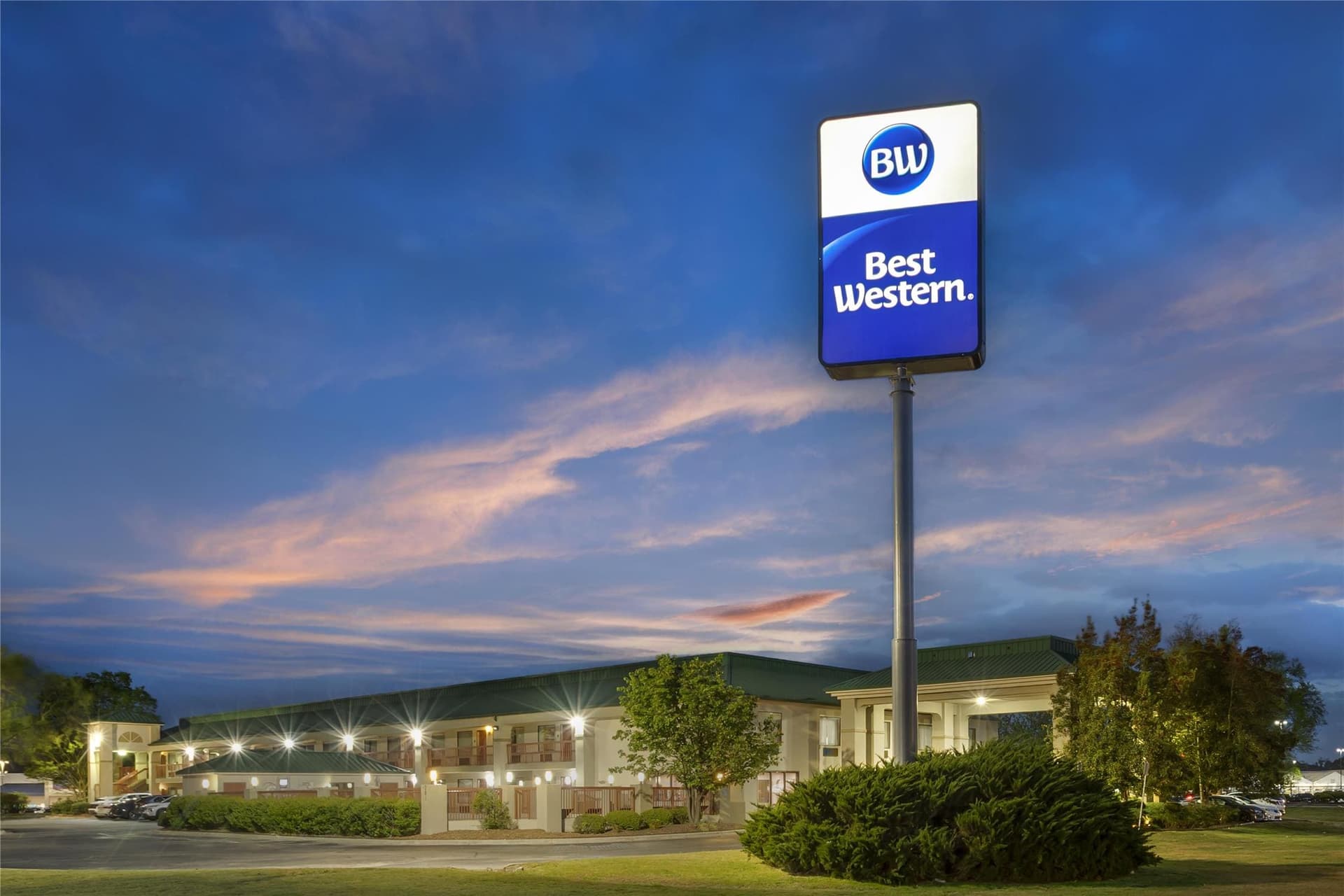 Best Western Lumberton 3