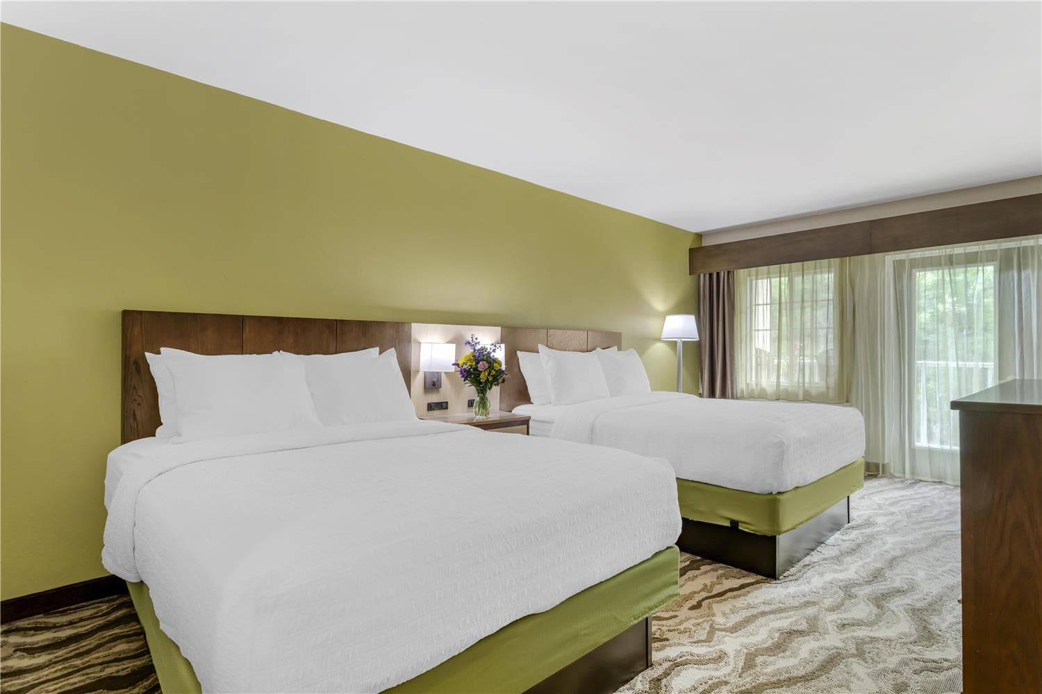 Best Western Plus River Escape Inn & Suites 5