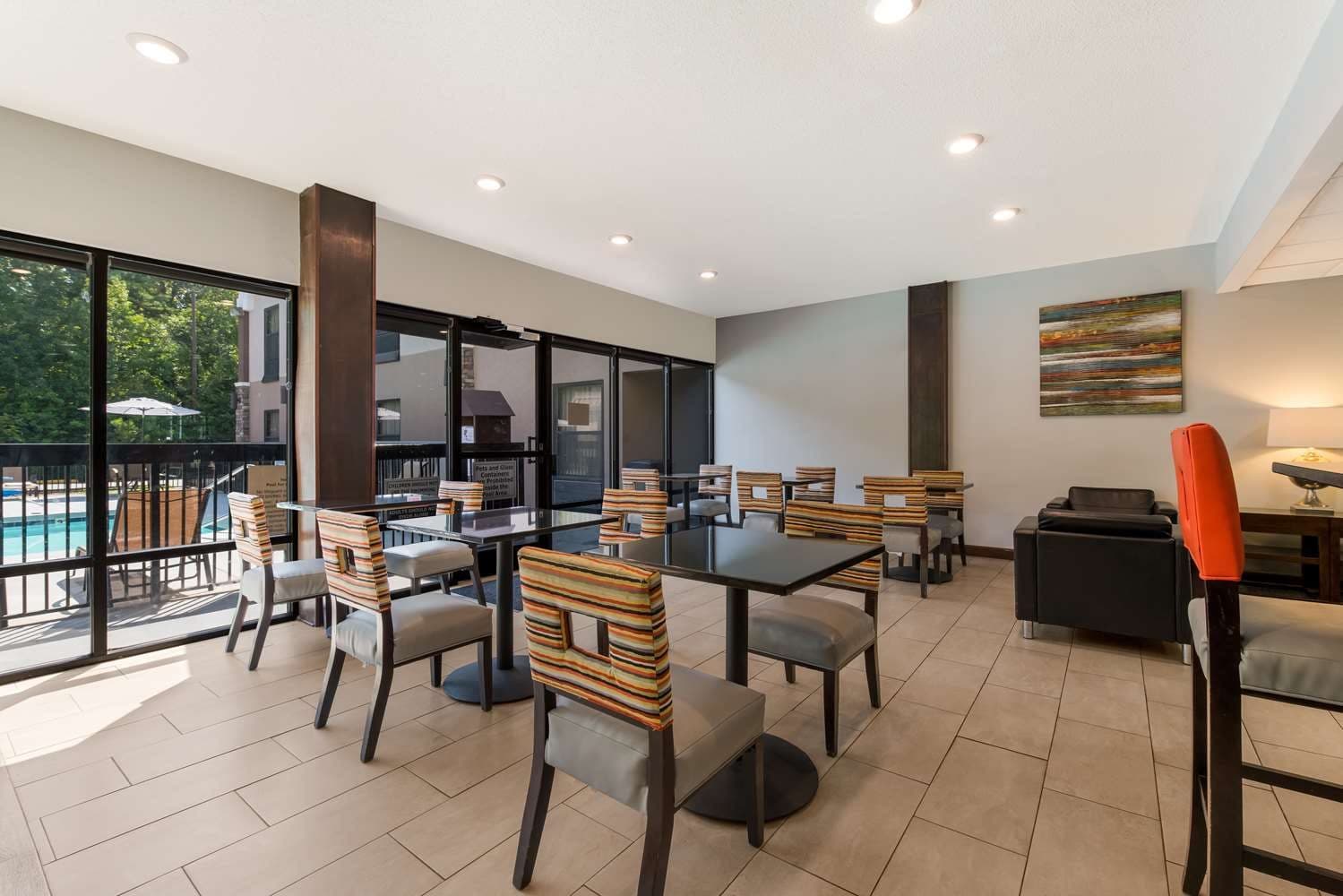 Best Western Albemarle Inn 4