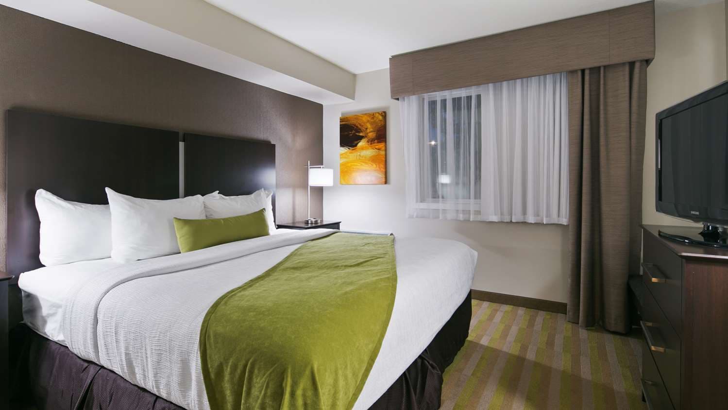 Best Western Harvest Inn & Suites 3