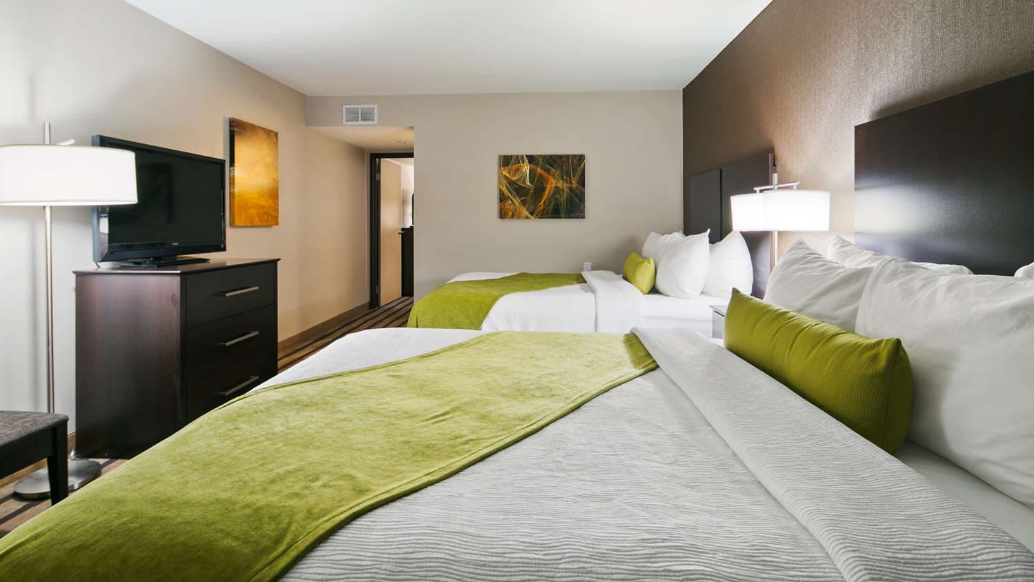 Best Western Harvest Inn & Suites 4