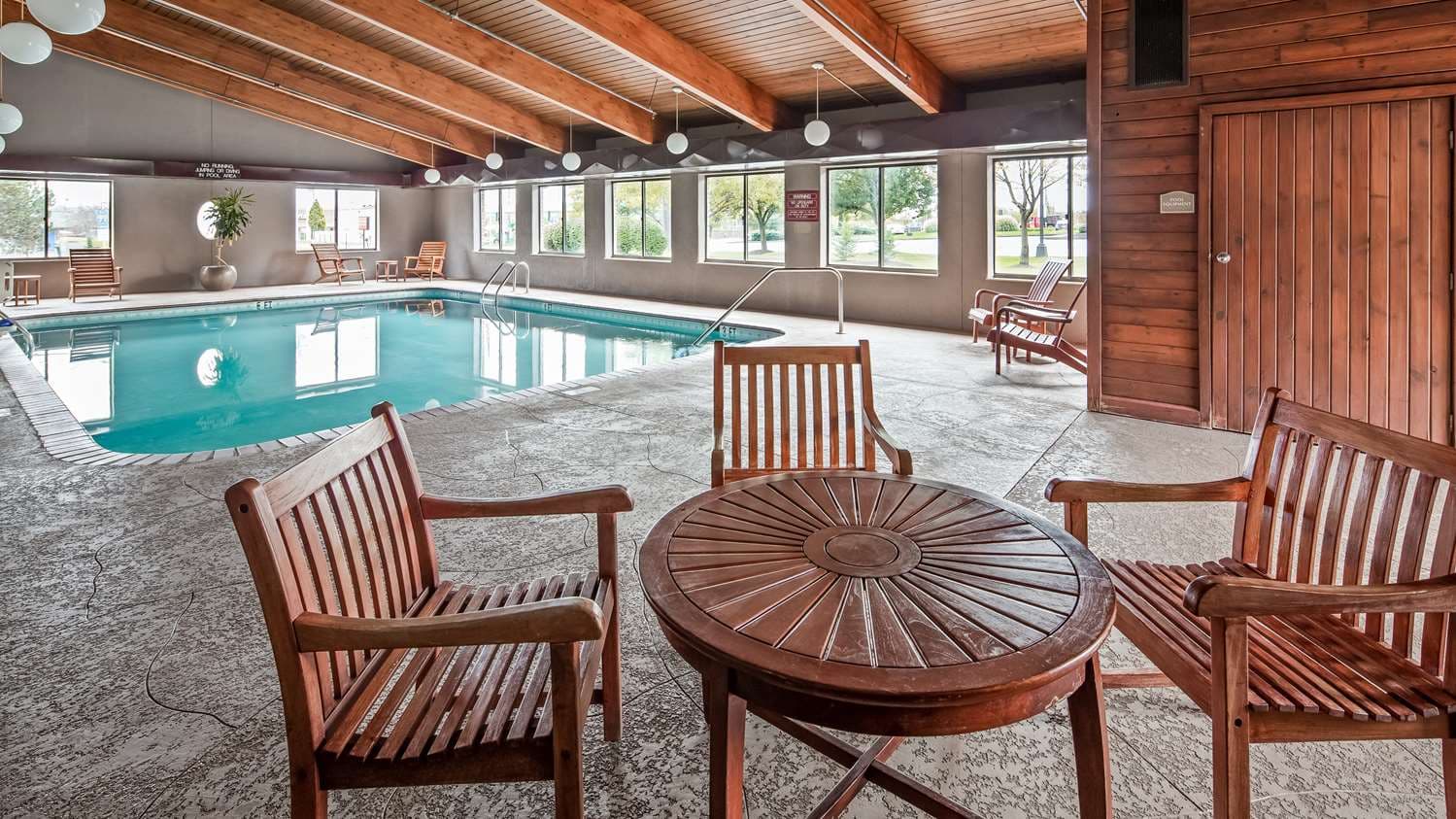 Best Western Plus North Canton Inn & Suites 5