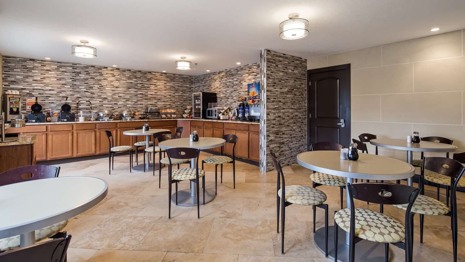 Best Western Norwalk 3