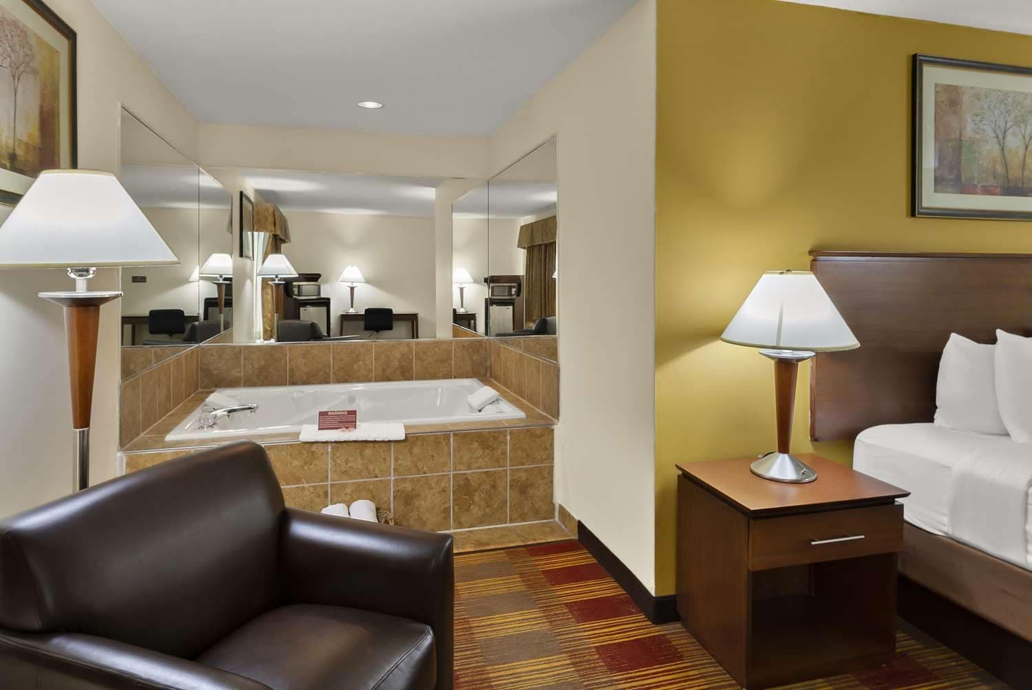 Best Western Lakewood Inn 3