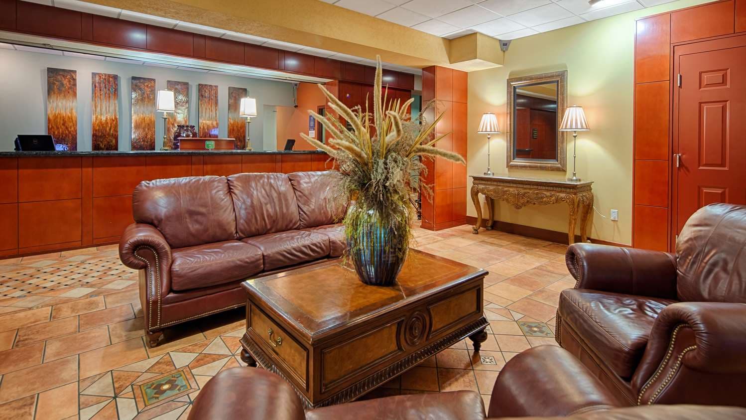 Best Western Plus Sandusky Hotel & Suites 5