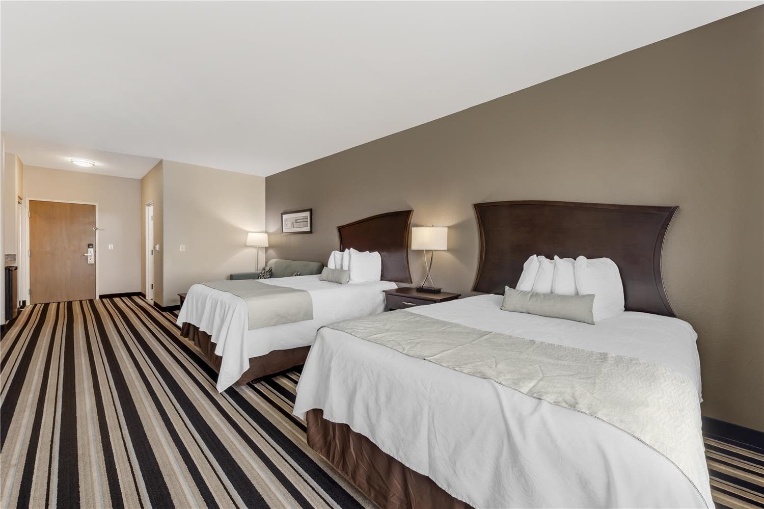 Best Western Plus Sand Bass Inn & Suites 4