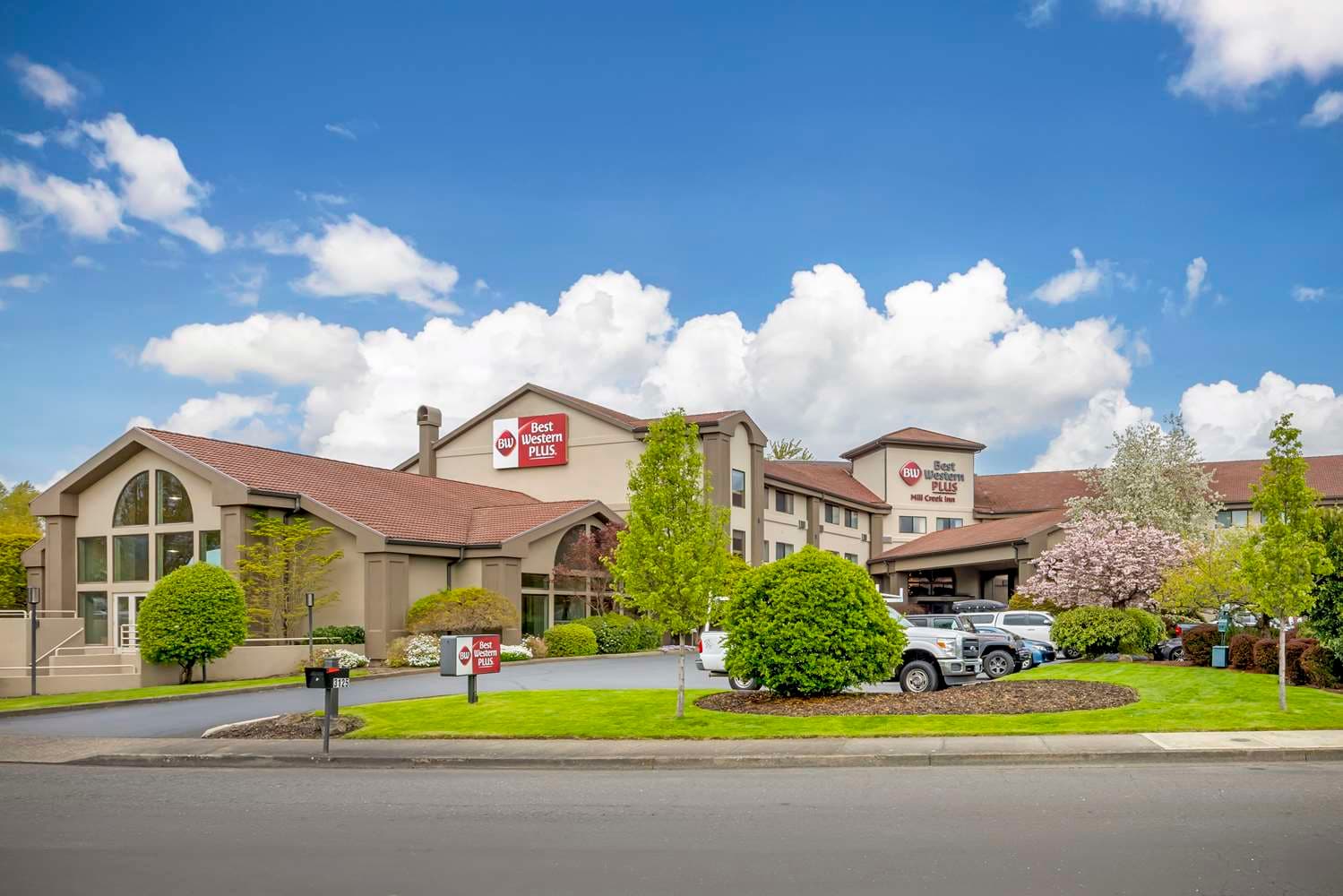 Best Western Plus Mill Creek Inn 5