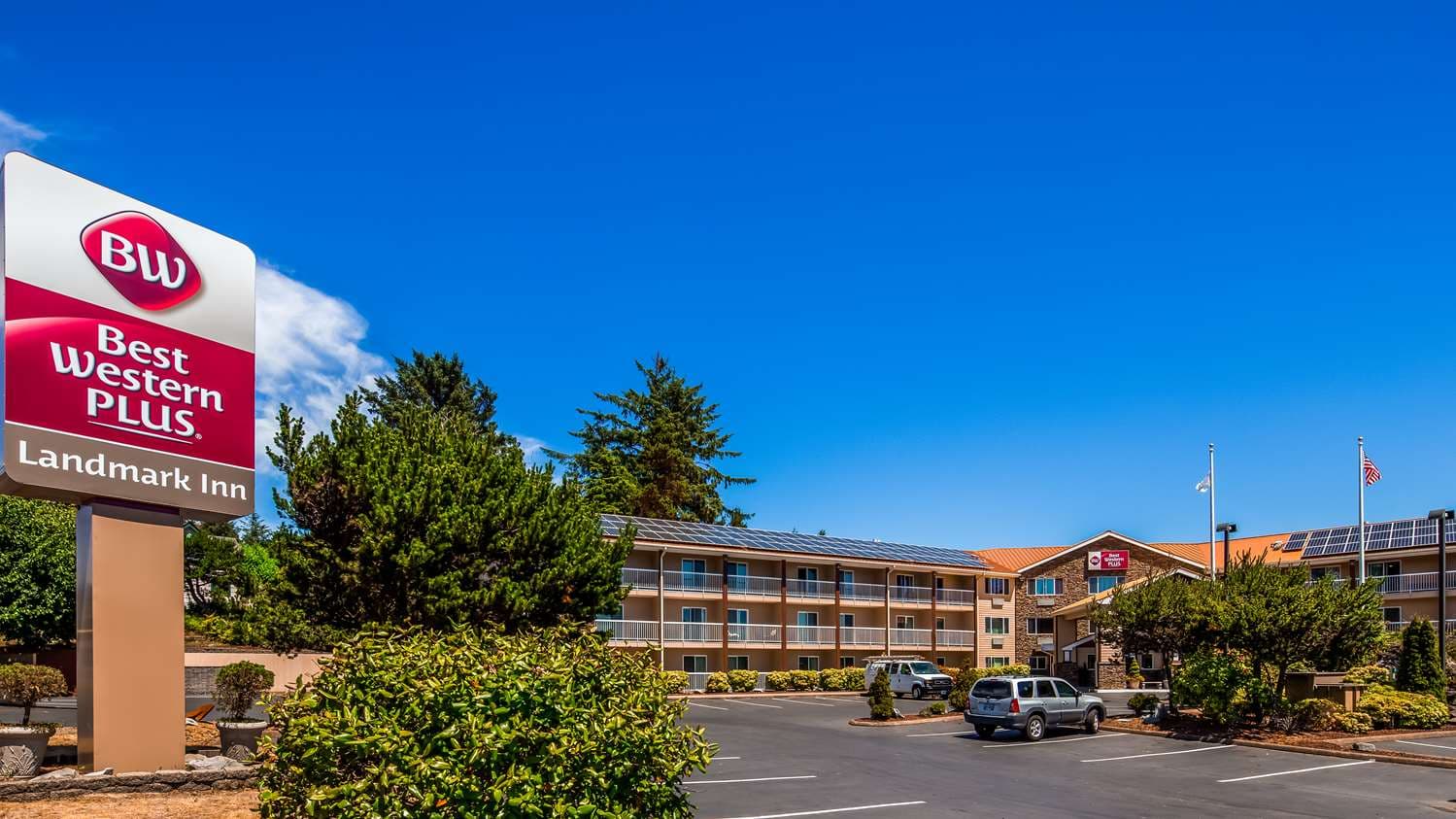 Best Western Plus Landmark Inn 2