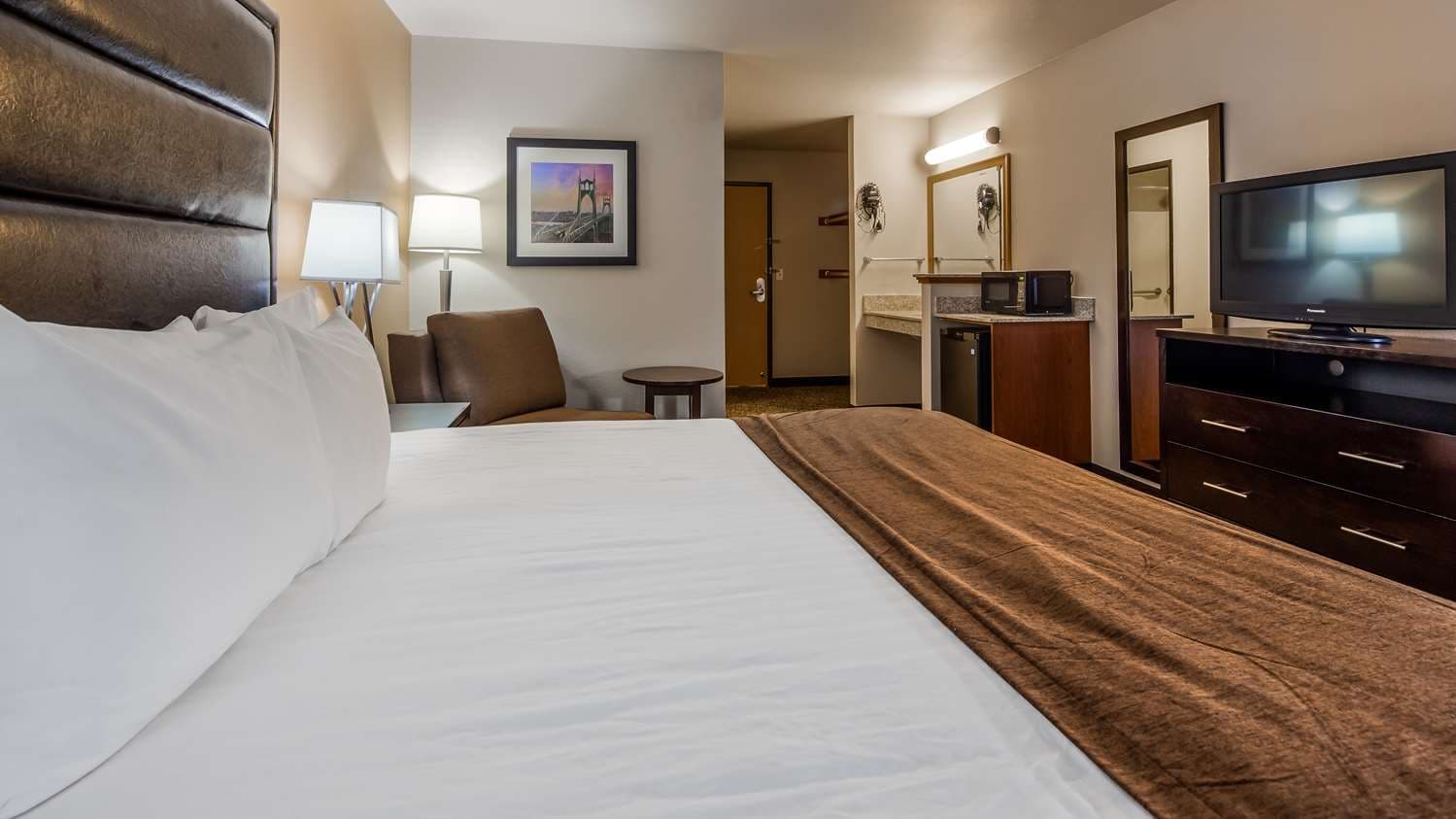 Best Western Oak Meadows Inn 5
