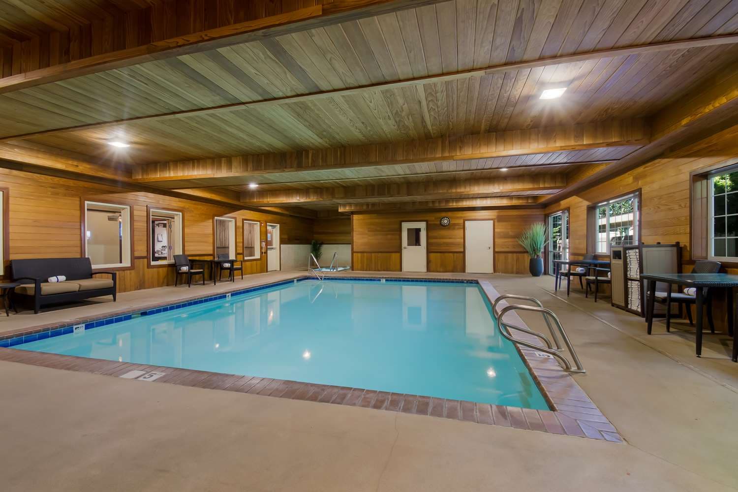 Best Western University Inn & Suites 5