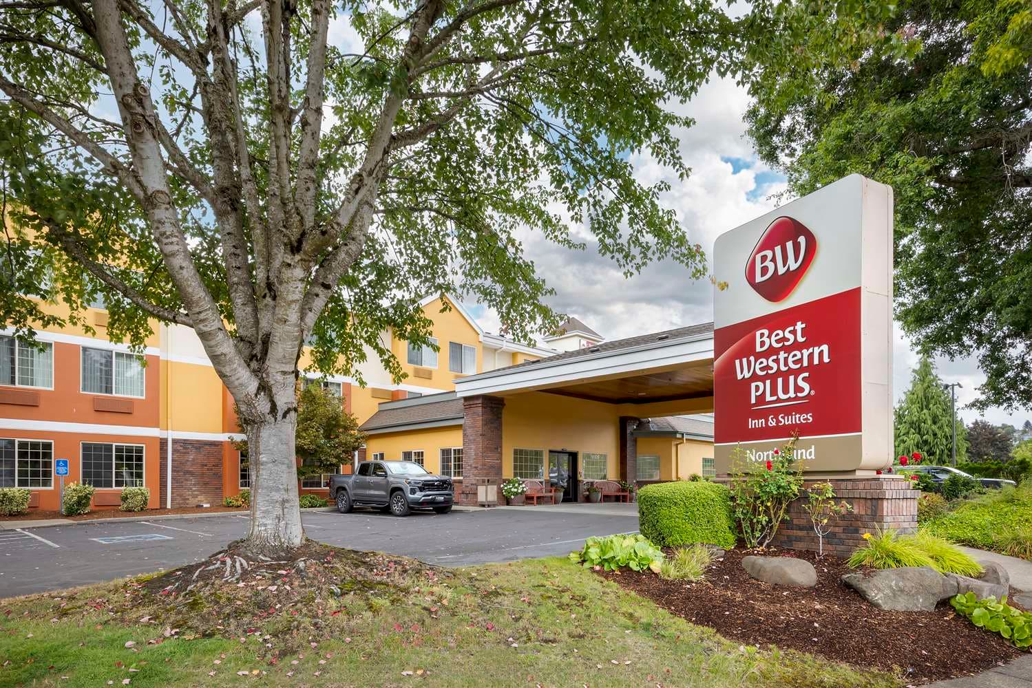 Best Western Plus Northwind Inn & Suites 2