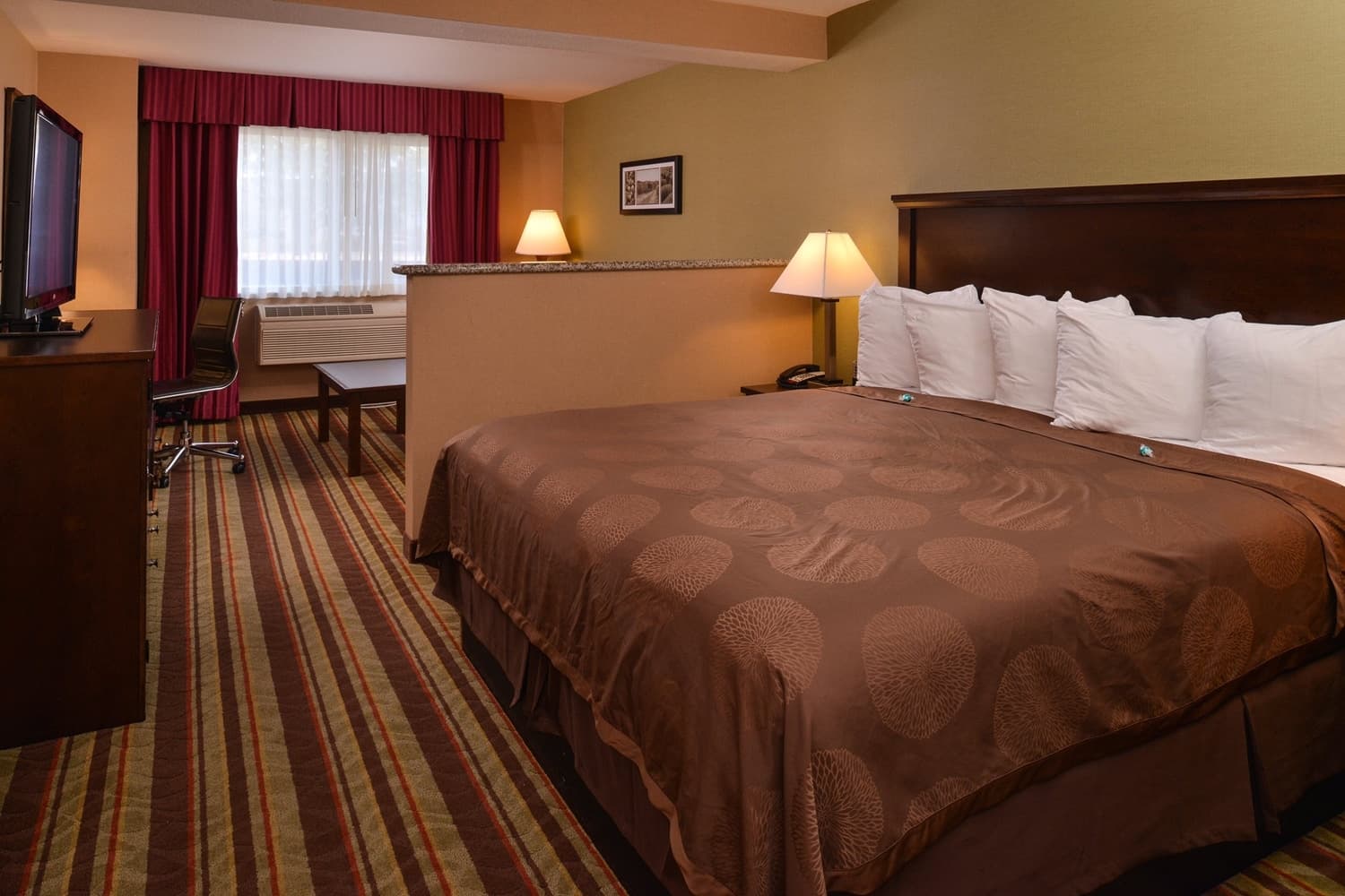 Best Western Wilsonville Inn & Suites 4