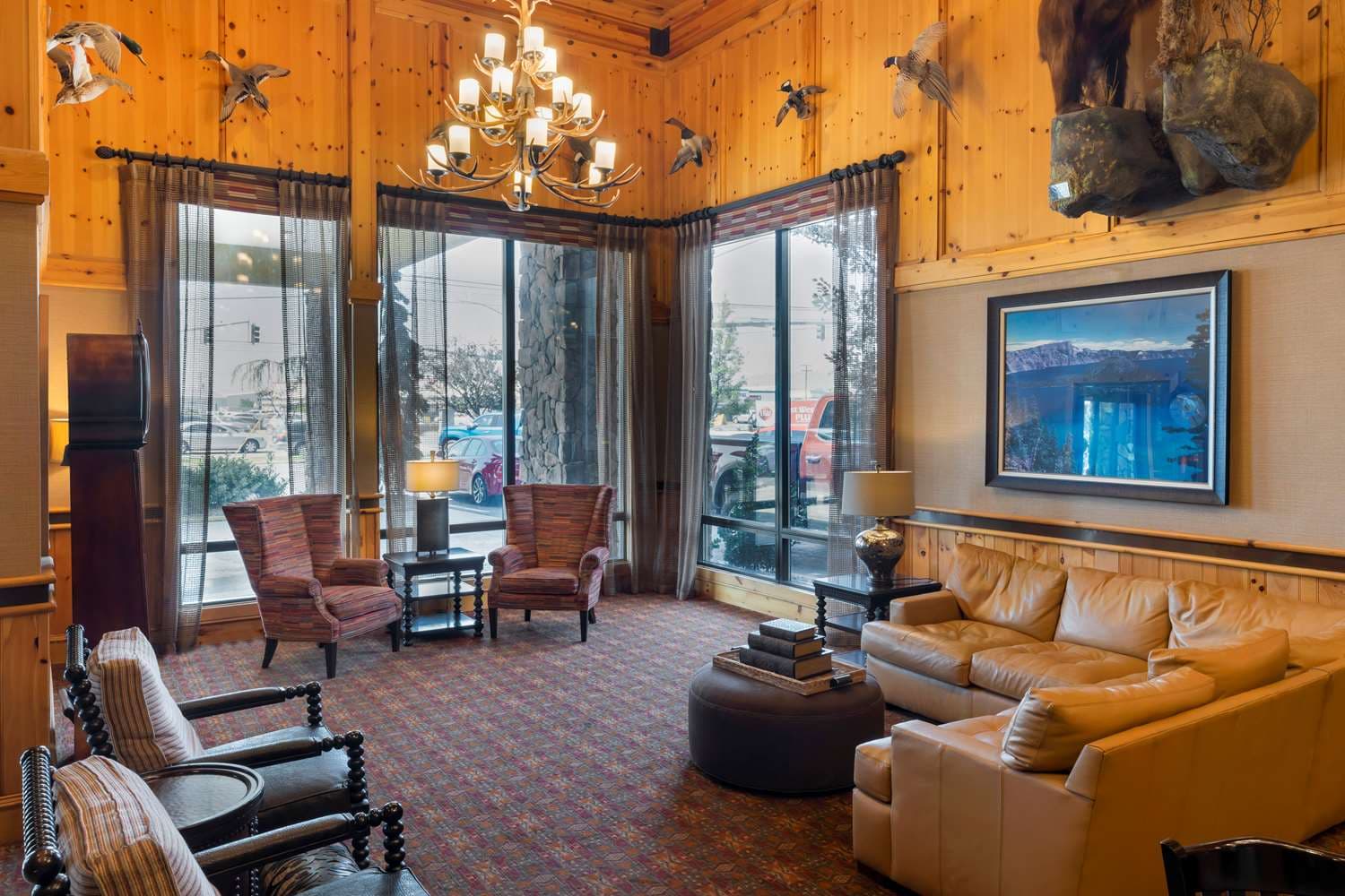 Best Western Plus Olympic Inn 3