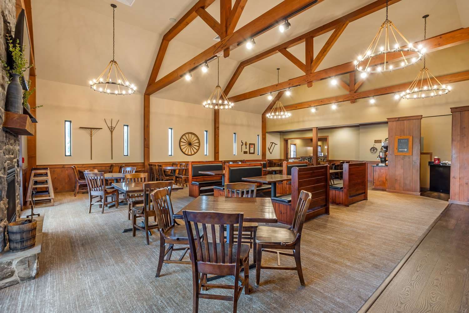 Best Western Plus Intercourse Village Inn & Suites 2