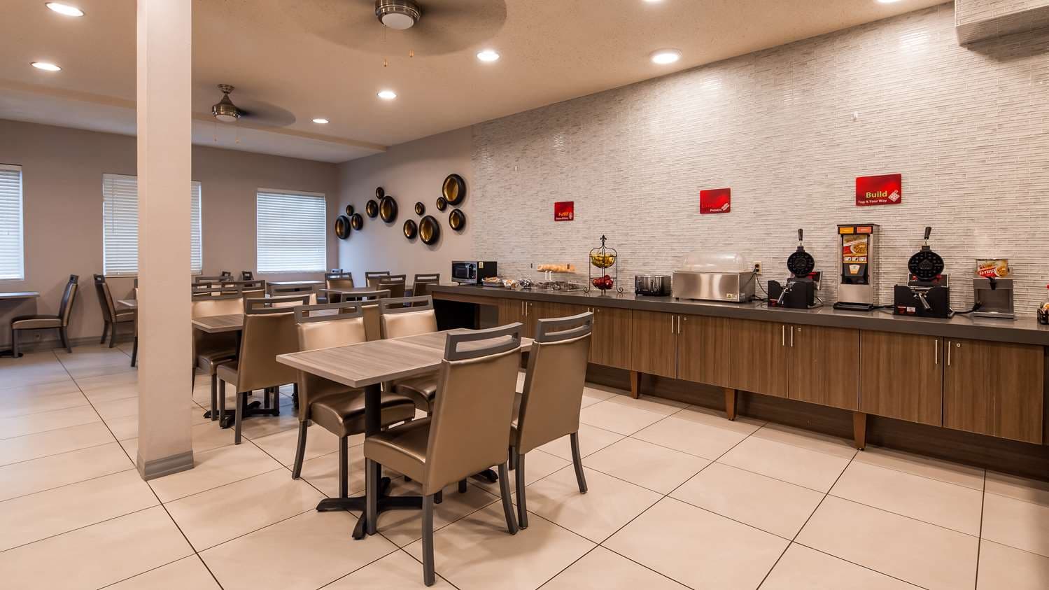 Best Western Plus New Cumberland Inn & Suites 5