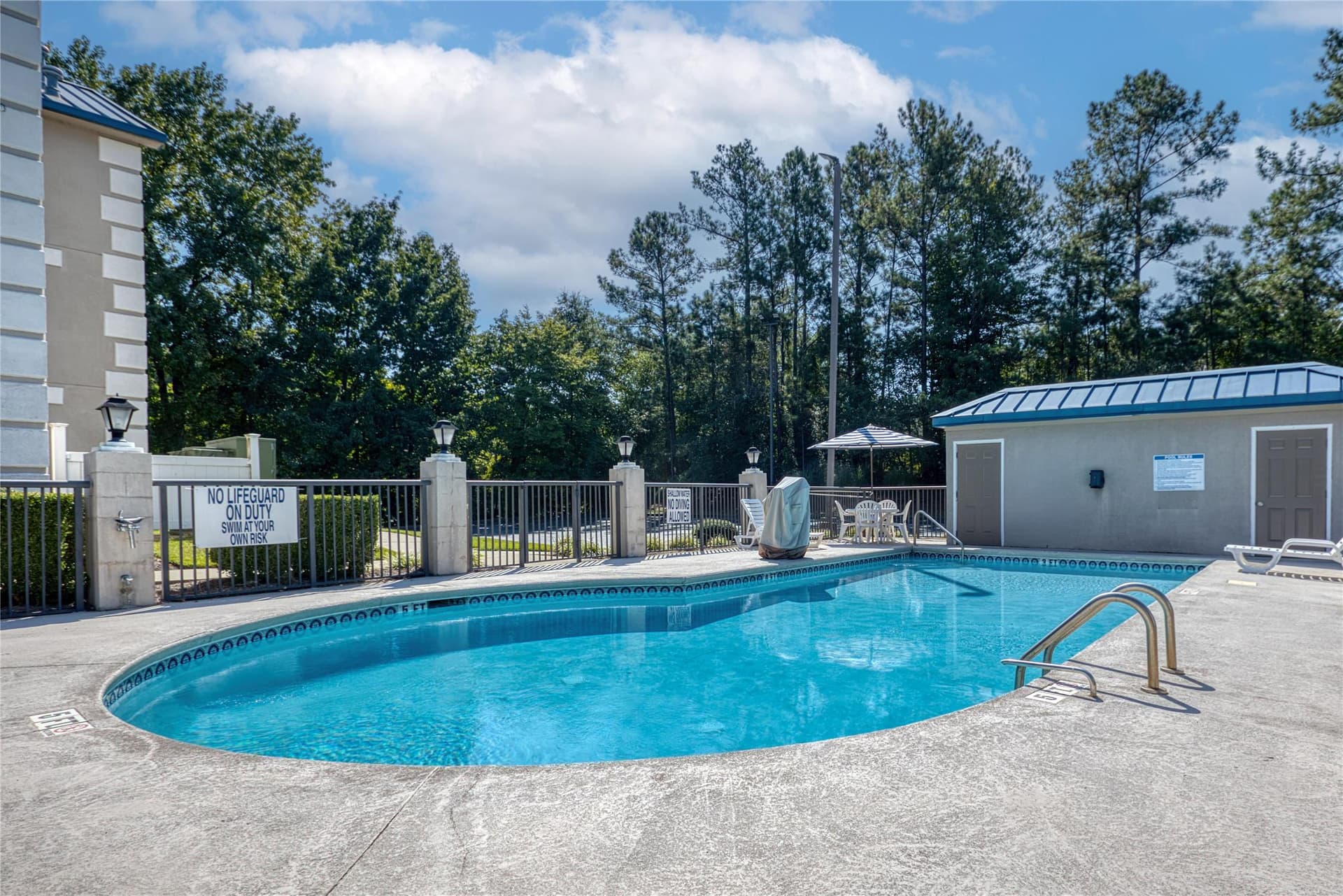 Best Western Executive Inn & Suites 2