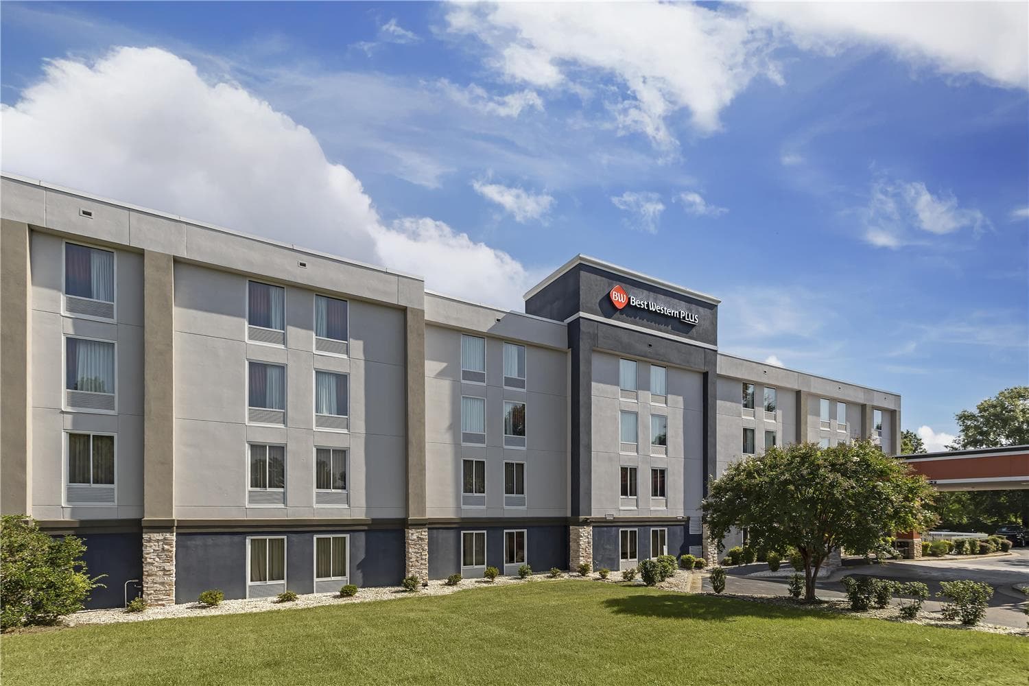Best Western Plus Lexington Inn 3
