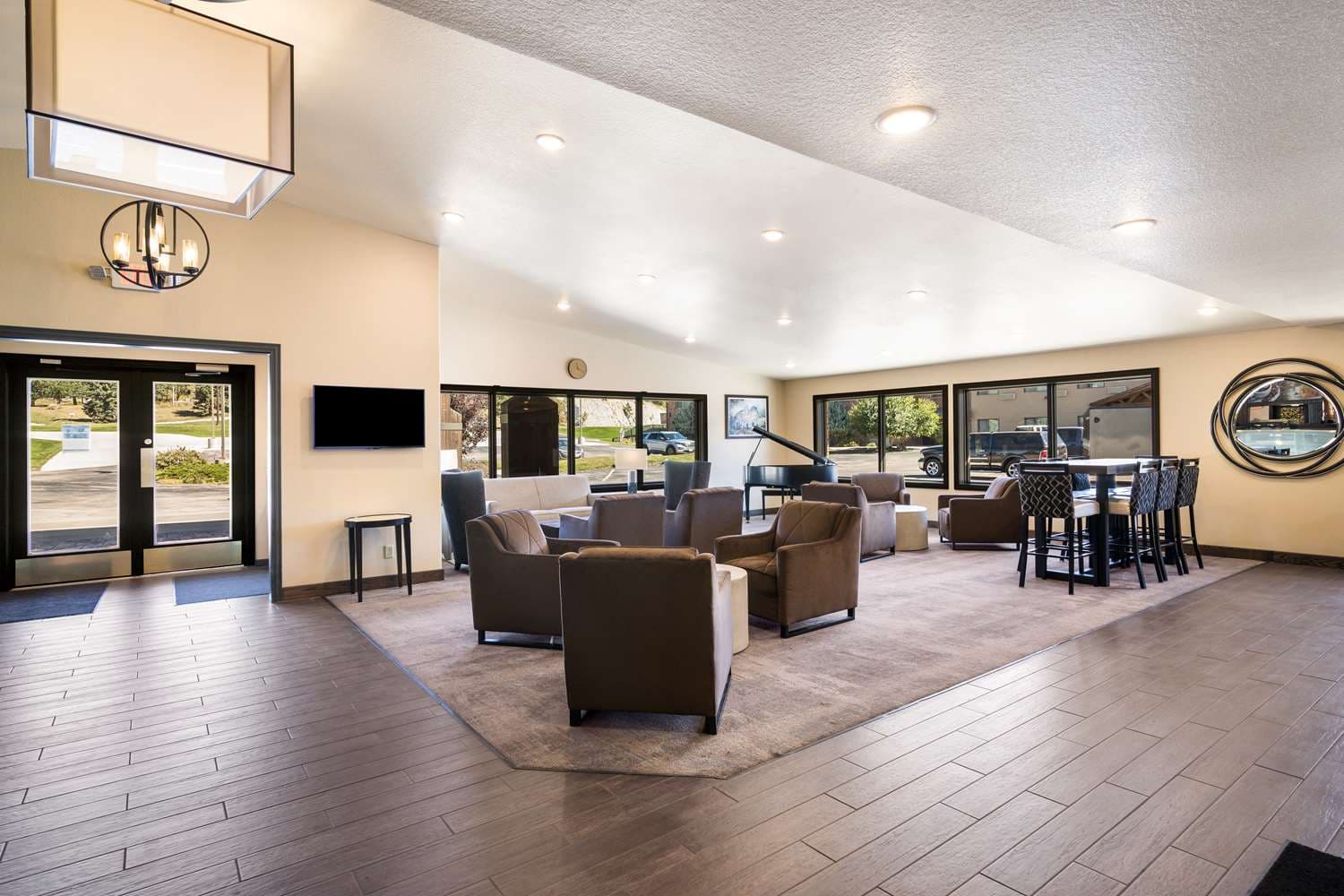 Best Western Golden Spike Inn & Suites 2