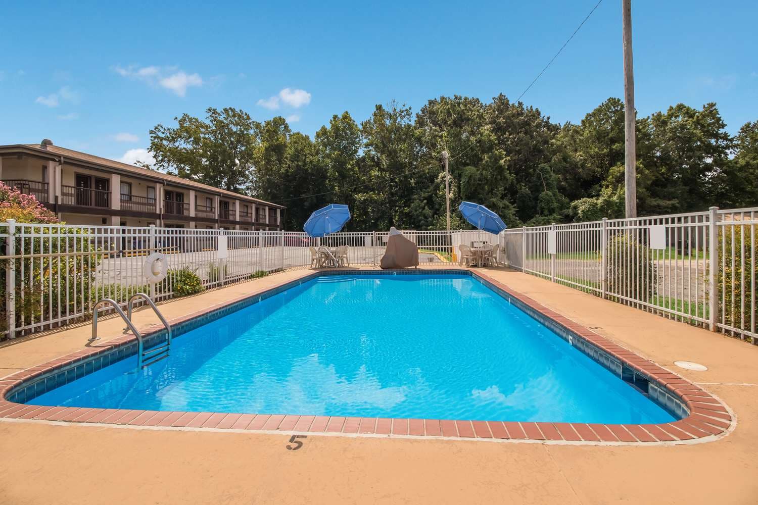 Best Western McKenzie 5