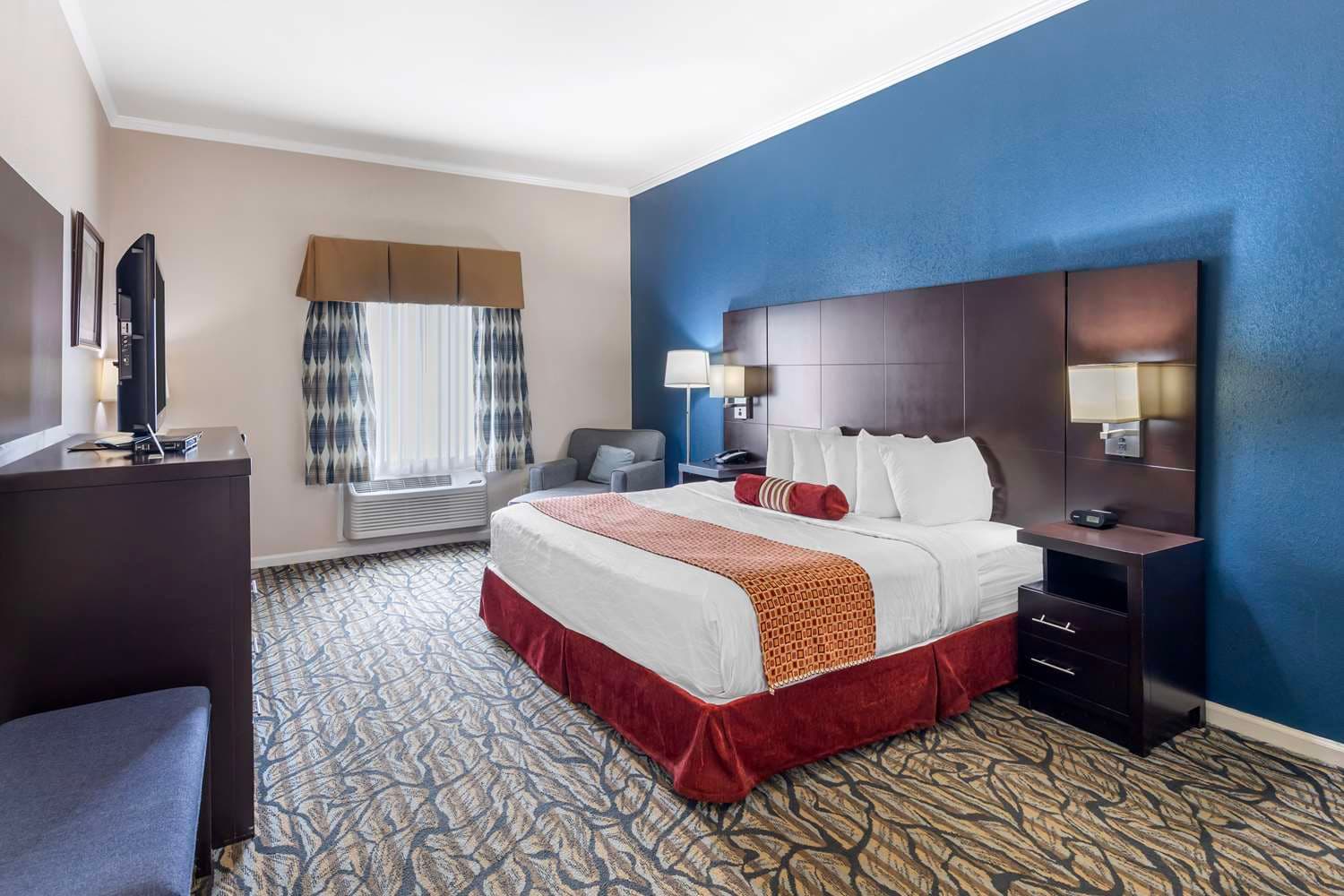Best Western Spring Hill Inn & Suites
