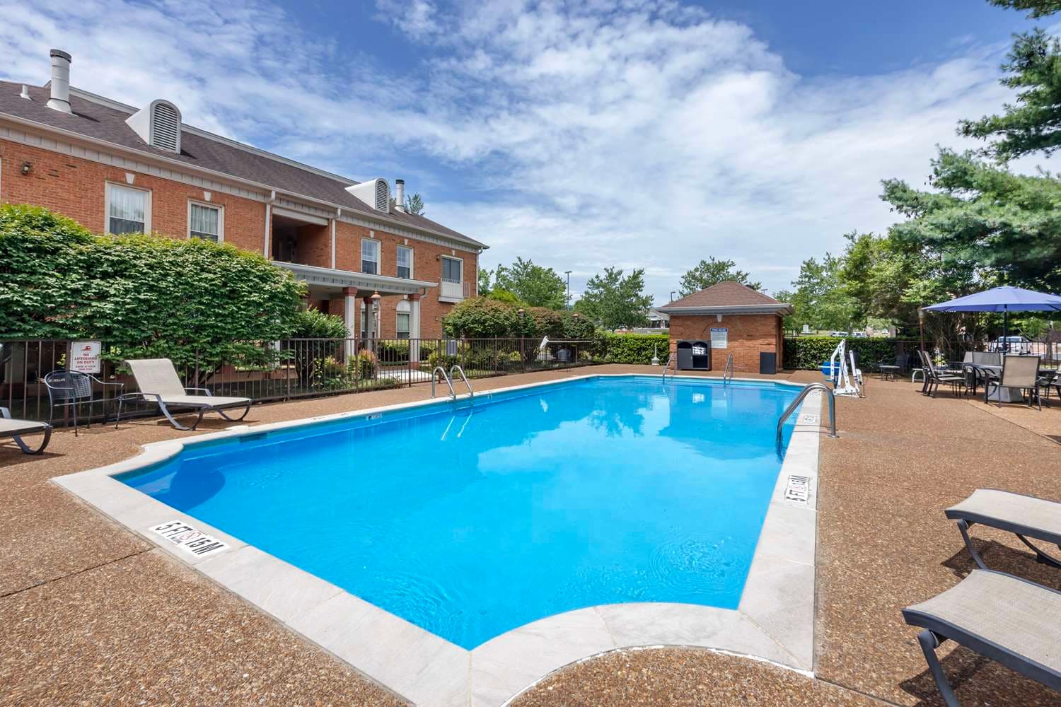 Best Western Spring Hill Inn & Suites 2