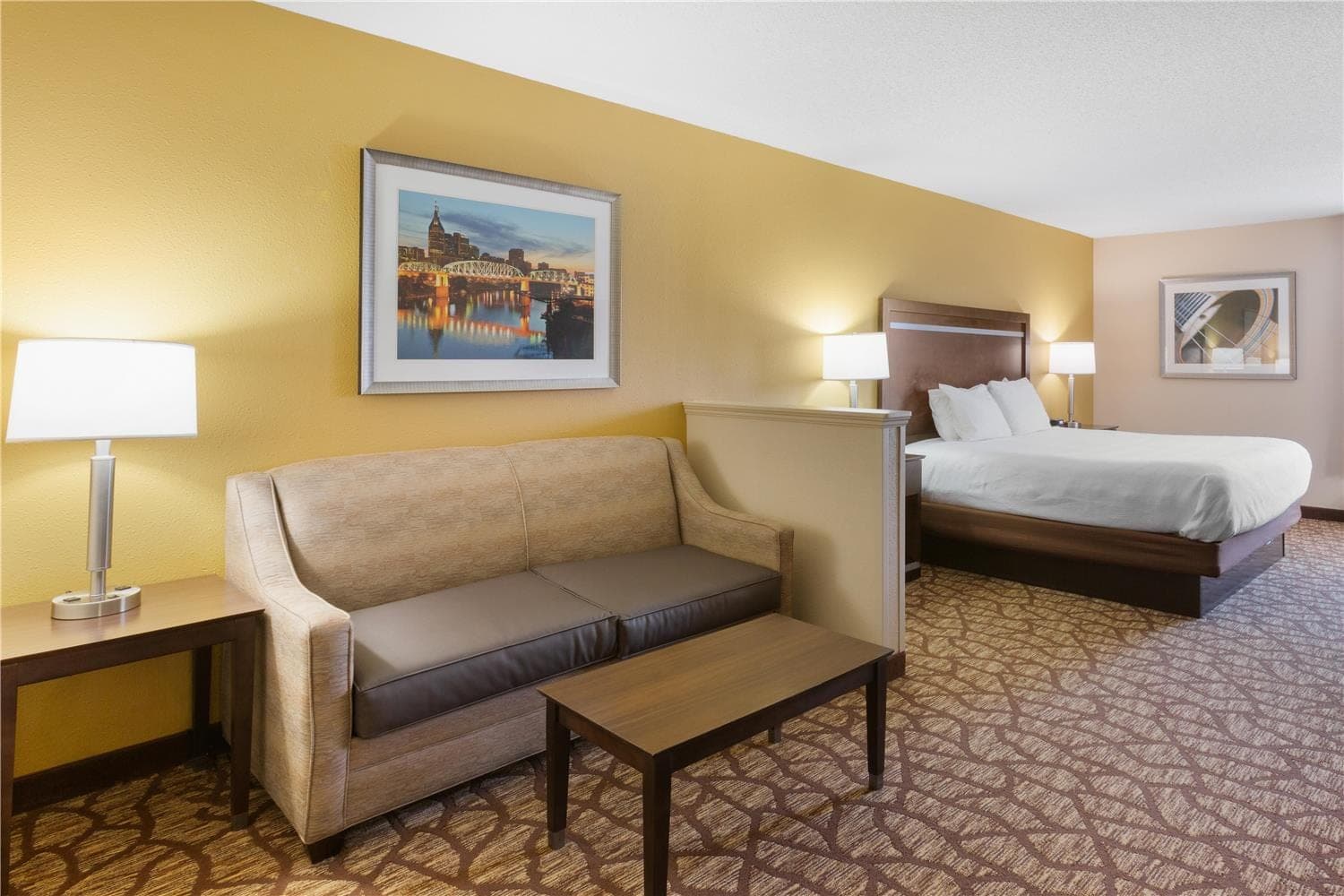 Best Western Plus Belle Meade Inn & Suites 4