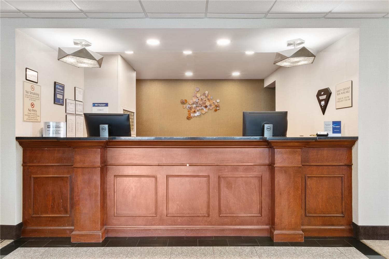 Best Western Plus Belle Meade Inn & Suites 2