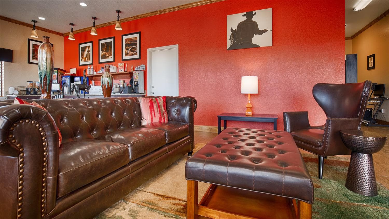 SureStay Hotel by Best Western Floresville 3