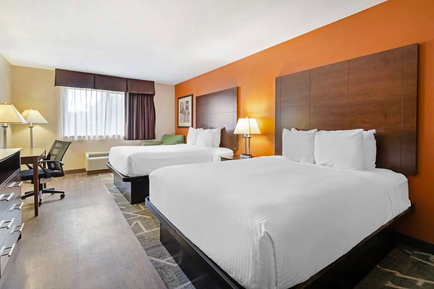 Best Western Inn & Suites 3