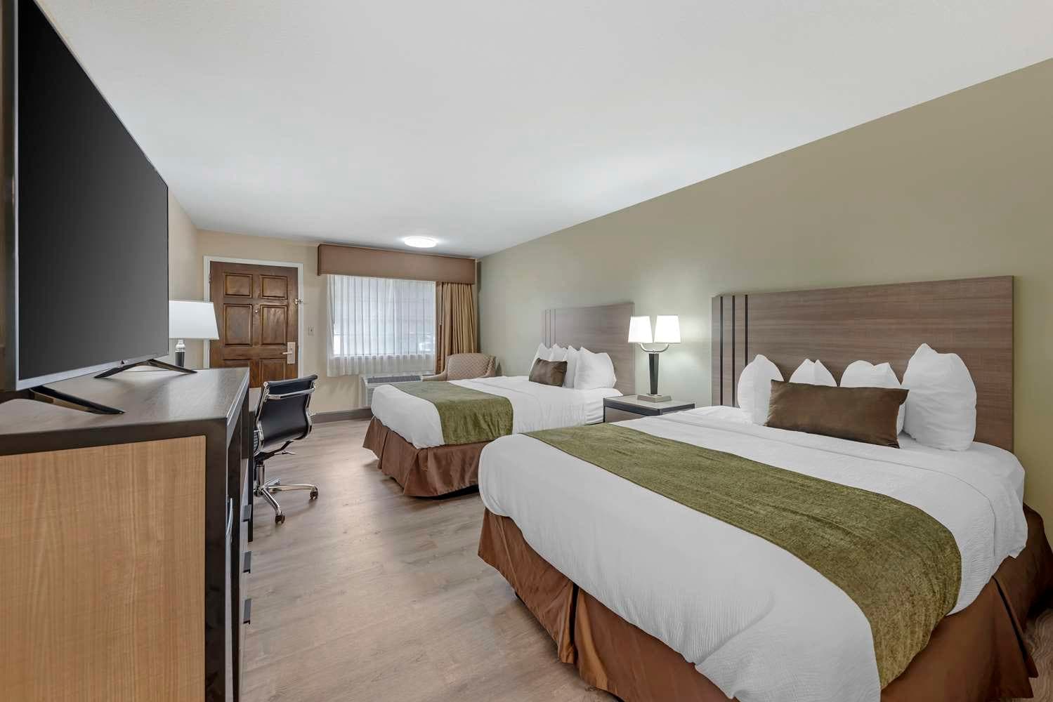 Best Western Inn of Brenham 3