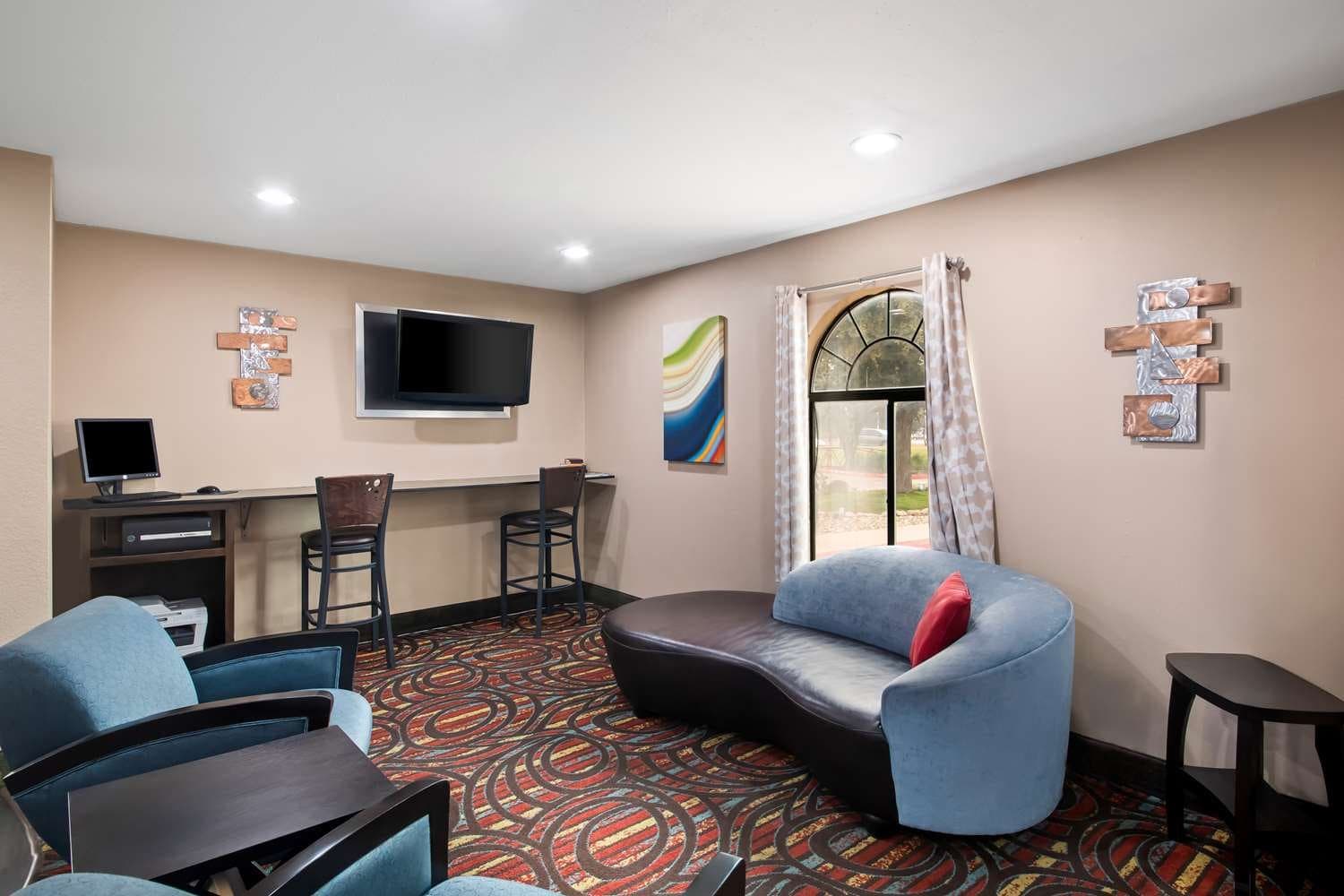 Best Western Cedar Inn 5