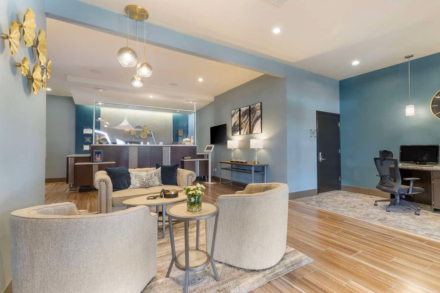 Best Western Plus Edinburg Inn & Suites 2
