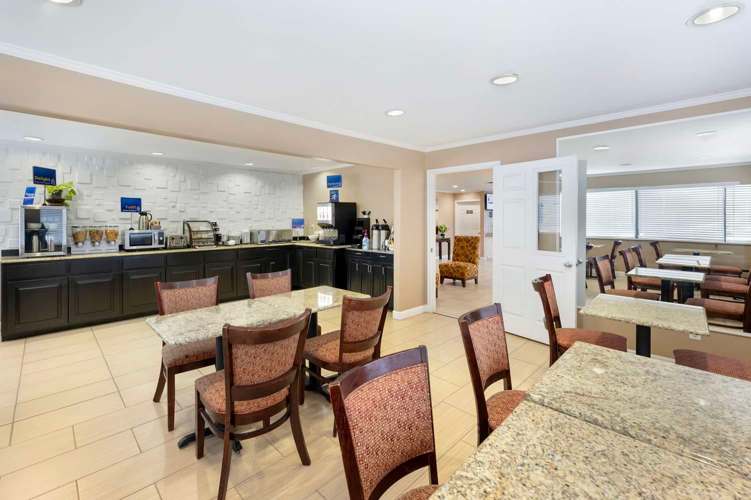 Best Western Snyder Inn 4