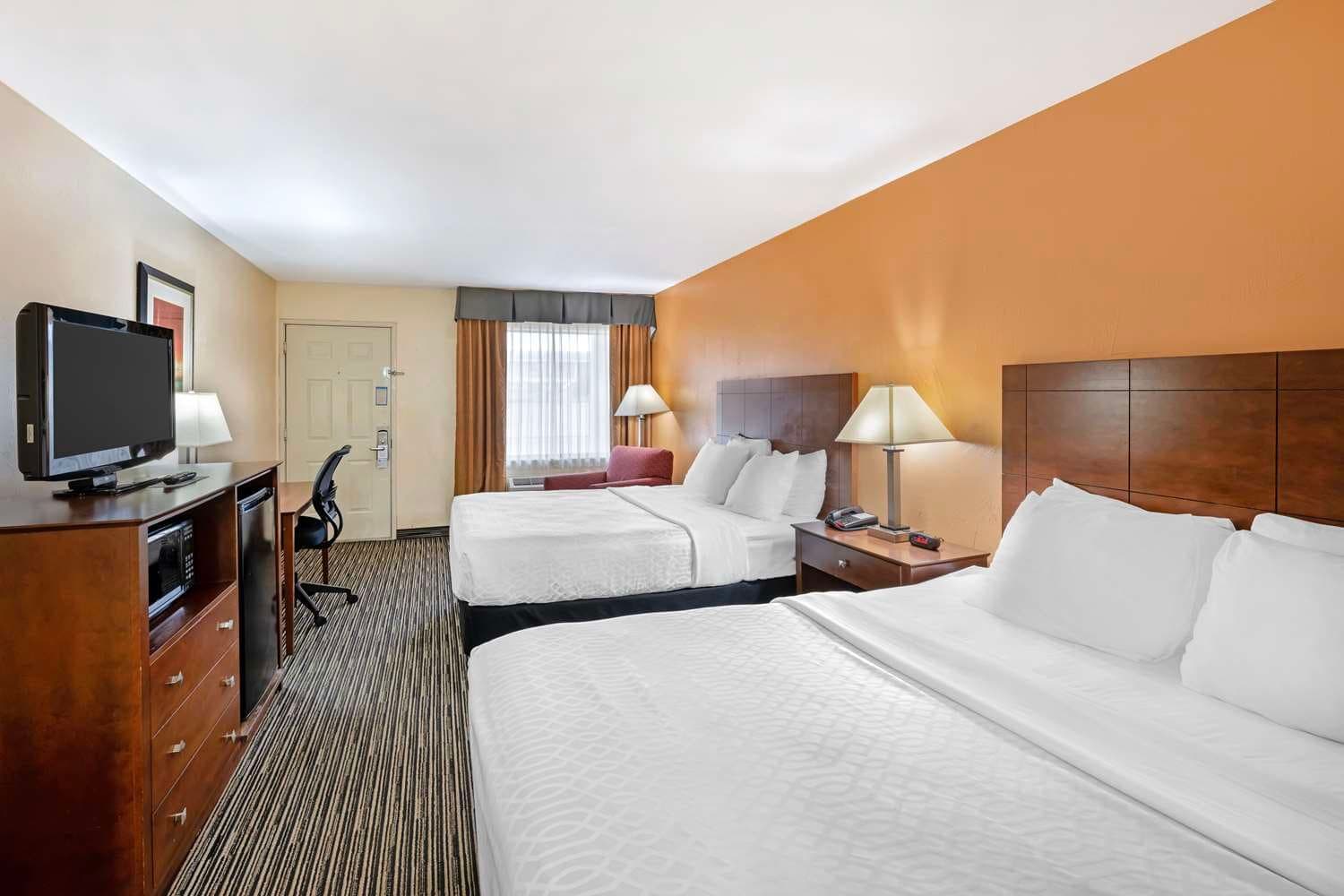 Best Western Snyder Inn 3