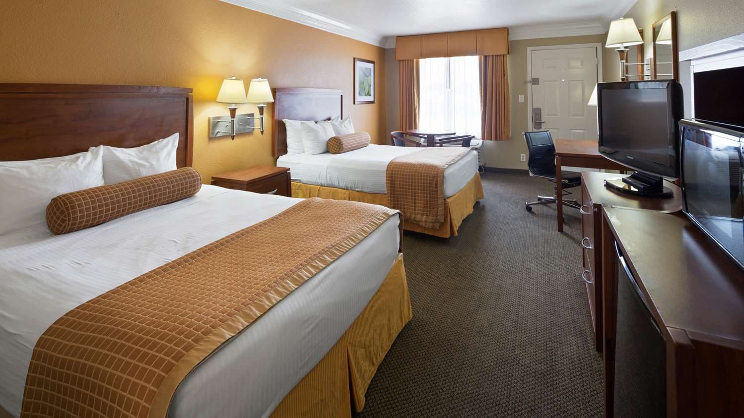 Best Western Angleton Inn 3