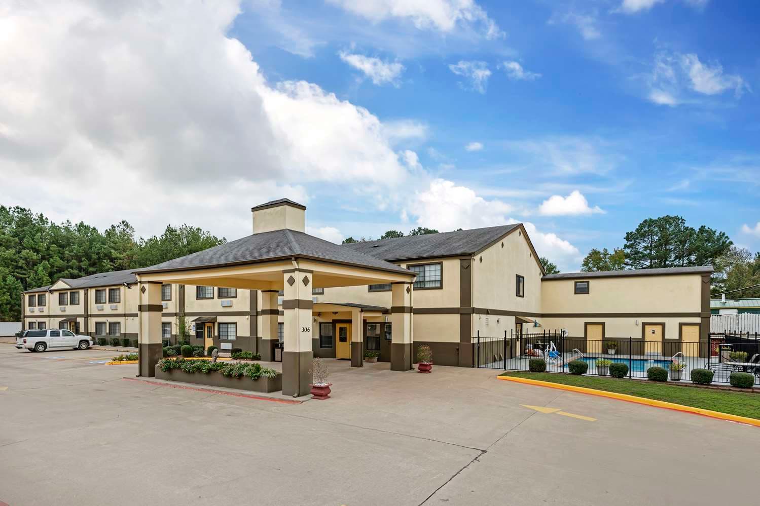 Best Western Pineywoods Inn 4