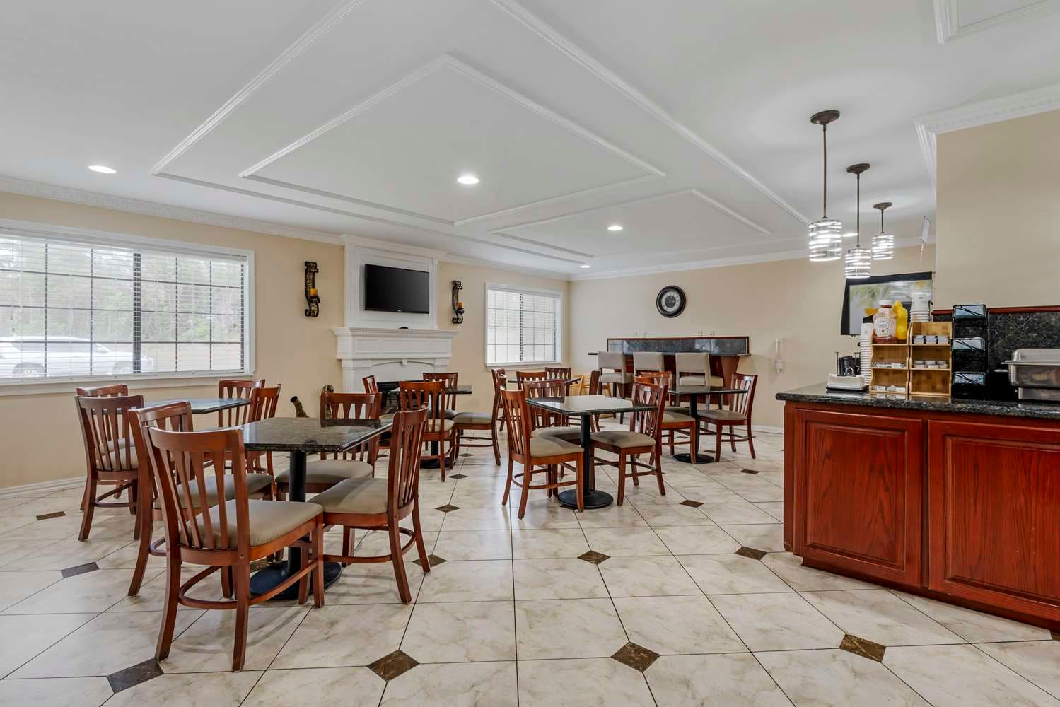 Best Western Pineywoods Inn 5