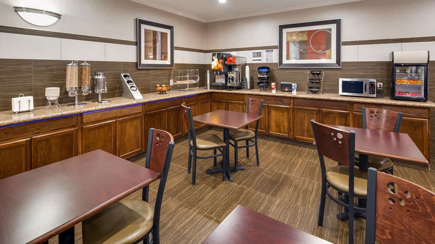 Best Western Dayton Inn & Suites 3